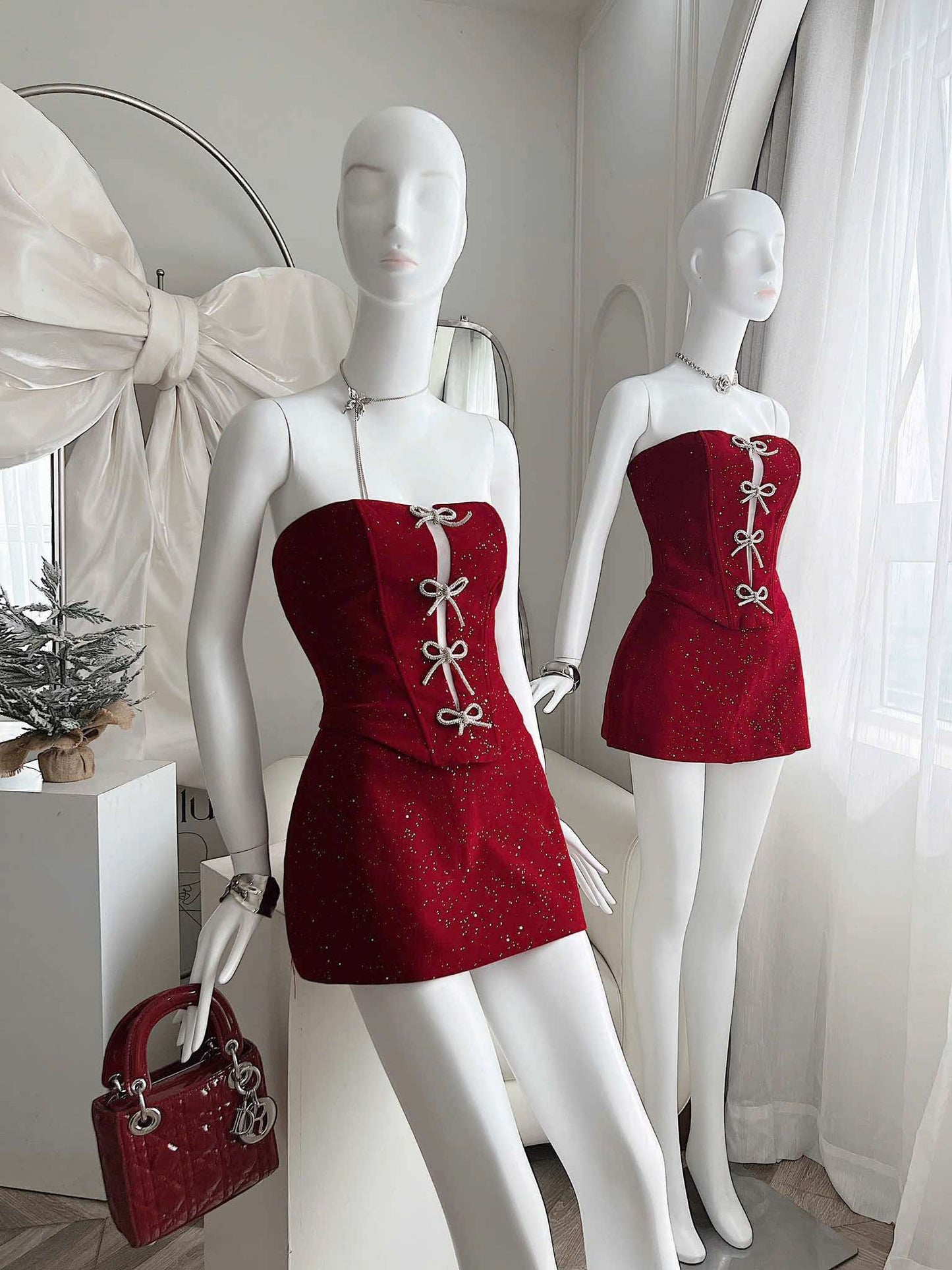 Jia Set (Limited Edition)