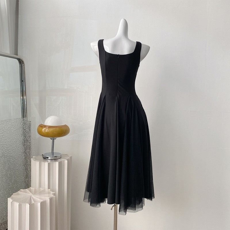 Caroline Dress (On Hand)